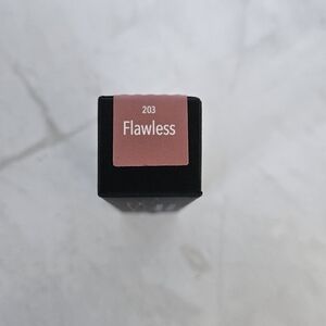 Flawless Lipstick - Shade 203